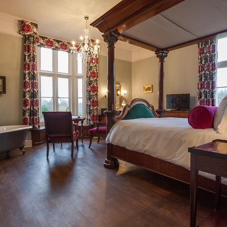 ホテル Burley Manor エクステリア 写真