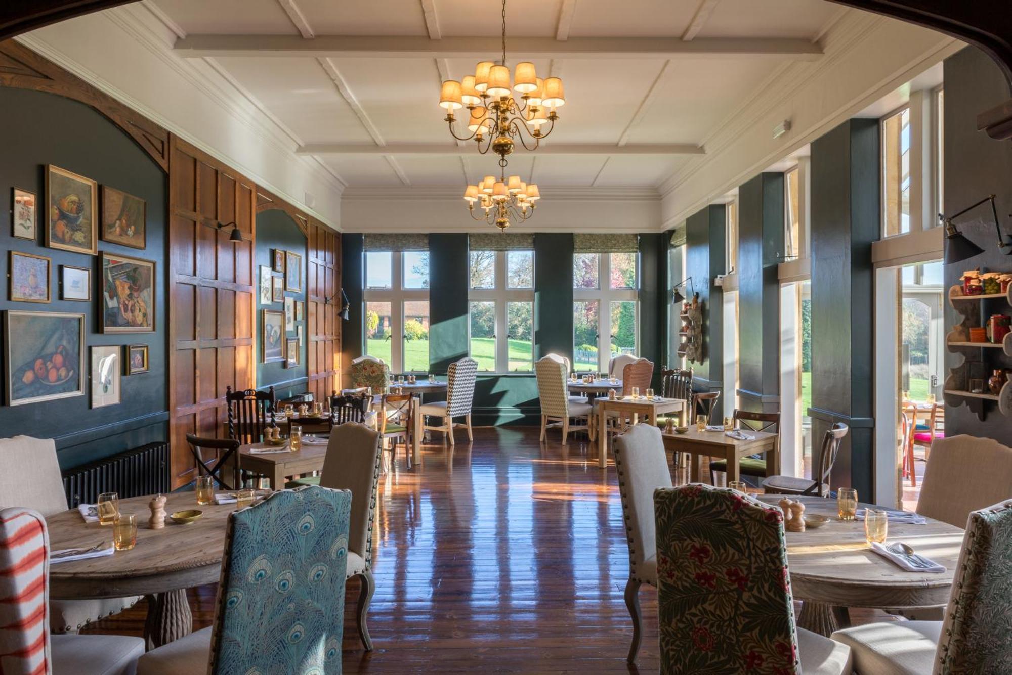 ホテル Burley Manor エクステリア 写真